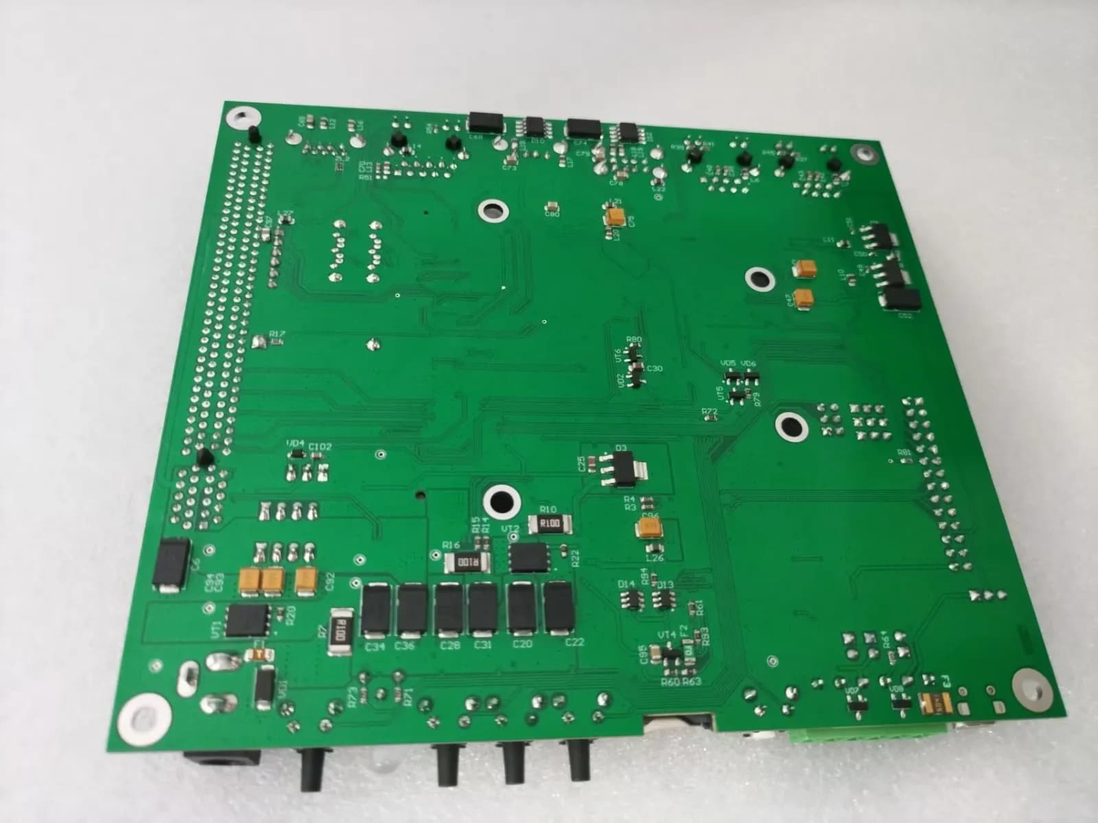 Интерфейсная плата форм-фактор Qseven для SoM модуля ARS-Q7-SKIF